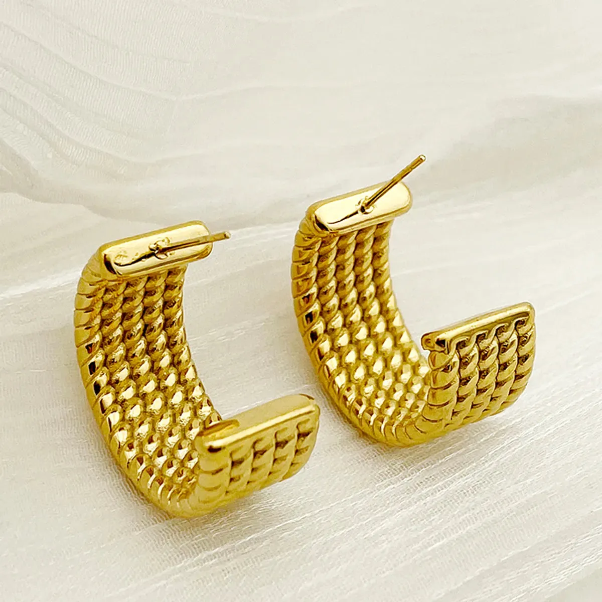 1 Pair Elegant Vintage Style Luxurious C Shape Polishing Plating Stainless Steel Gold Plated Ear Studs