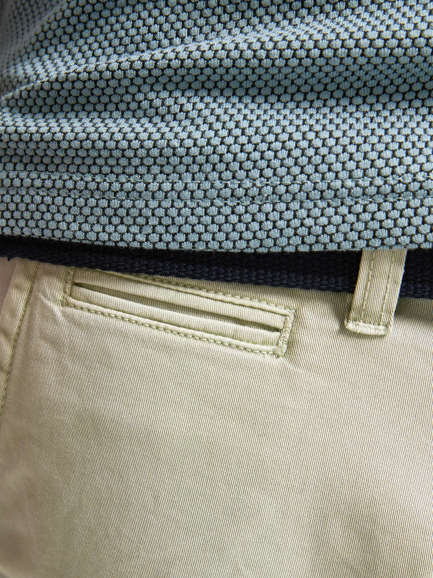 Chino Shorts with Belt Breezeview