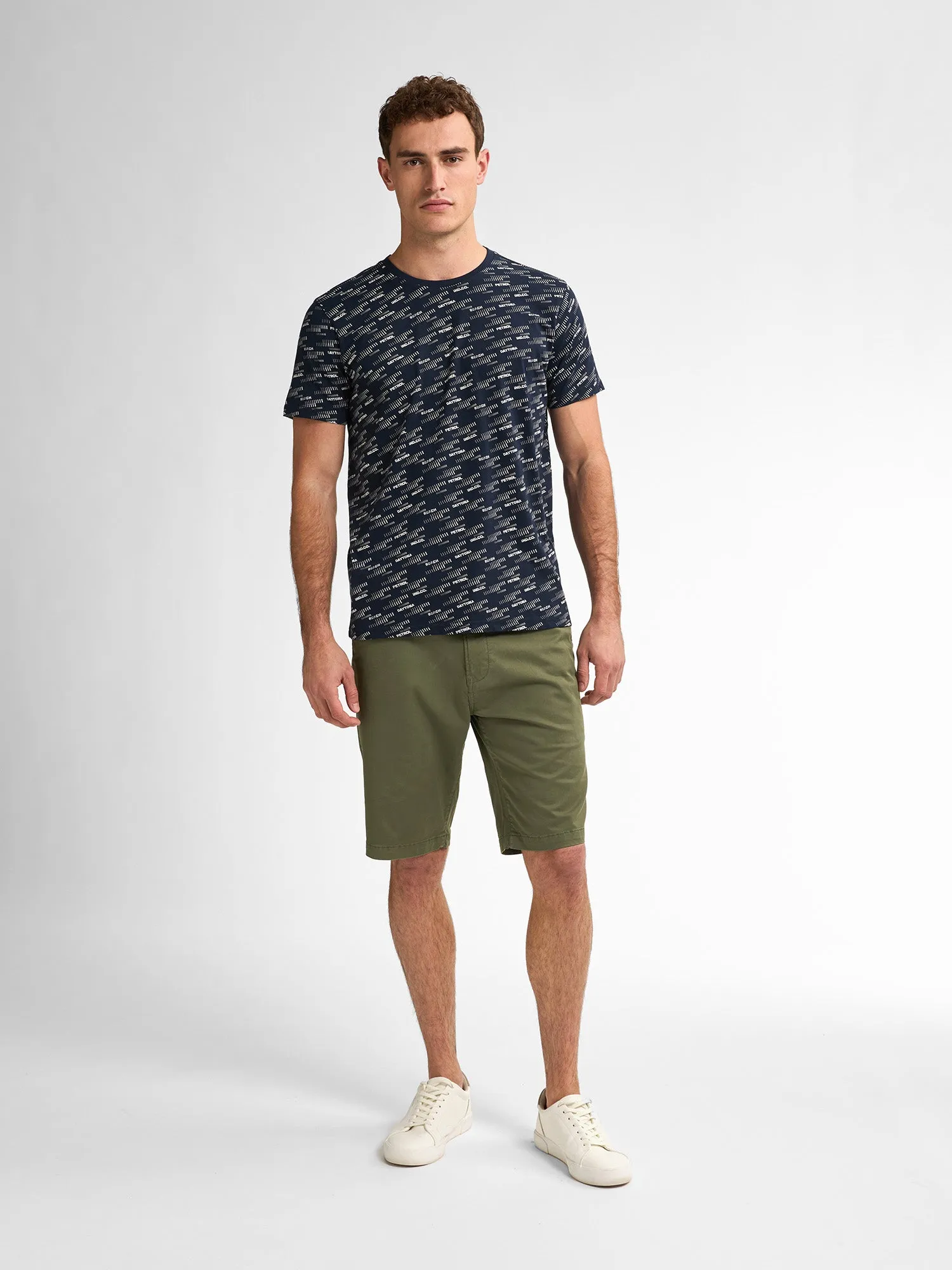 Chino Shorts with Belt Breezeview