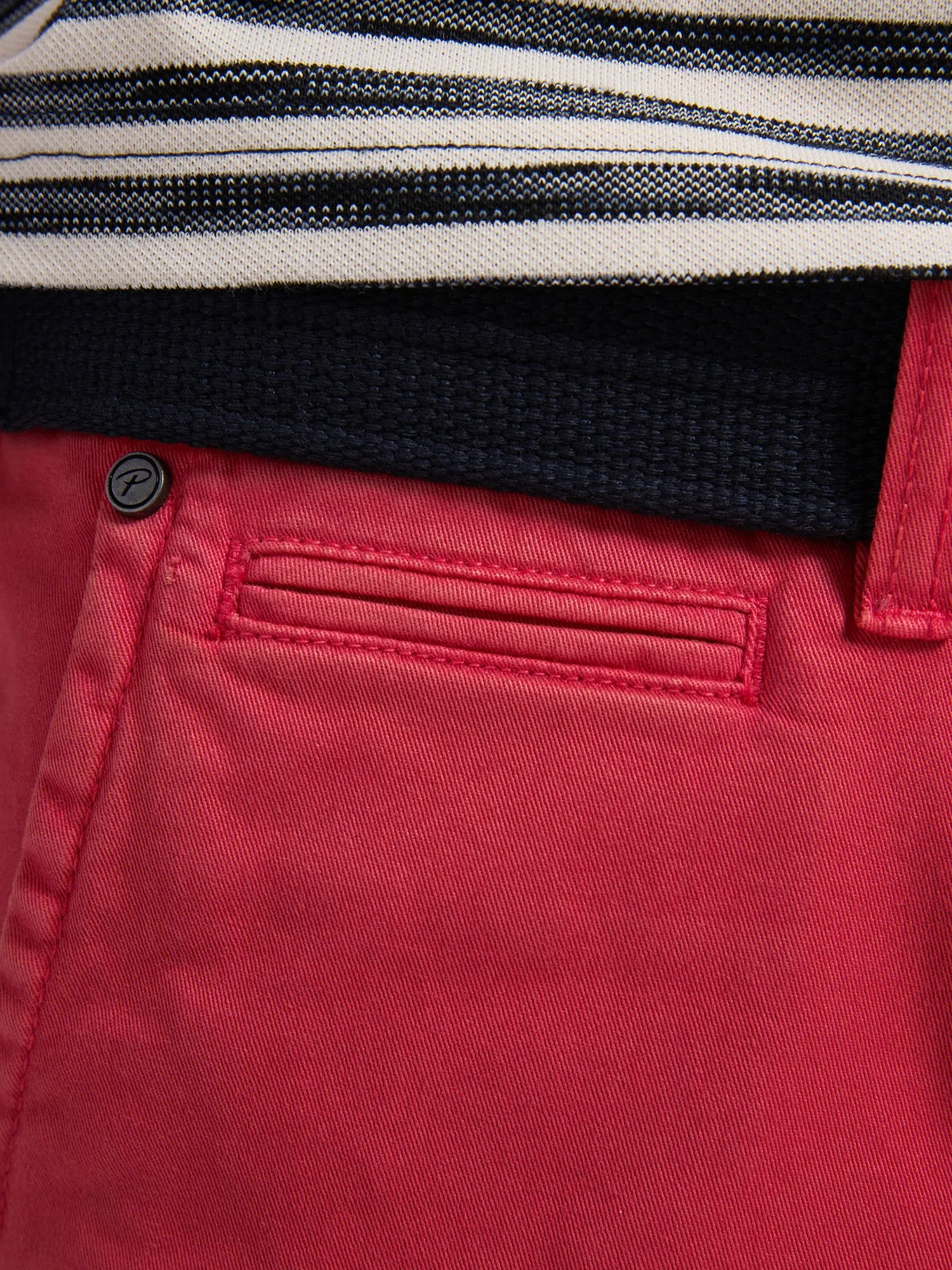 Chino Shorts with Belt Breezeview