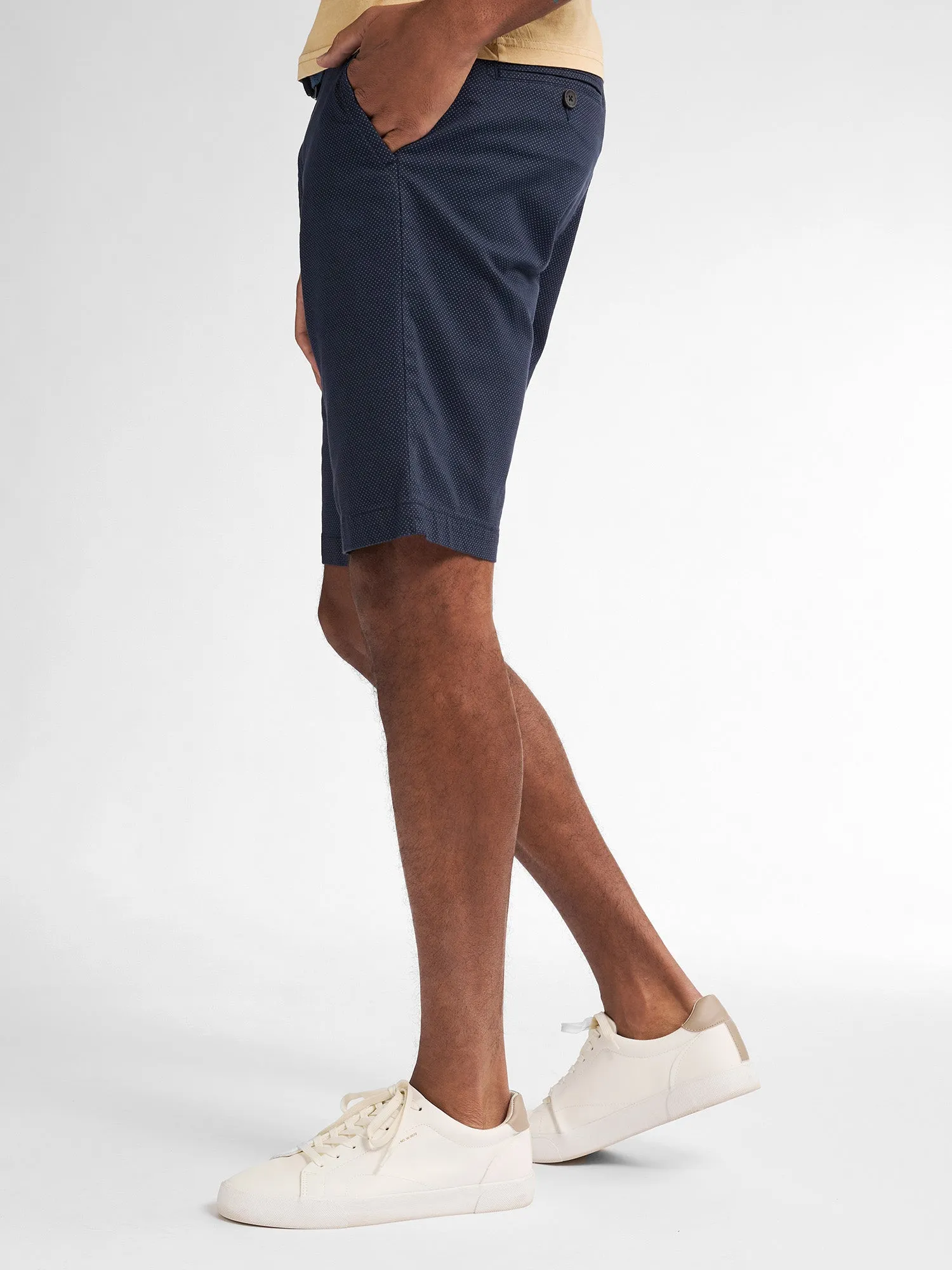 Chino Shorts with Belt Crestway