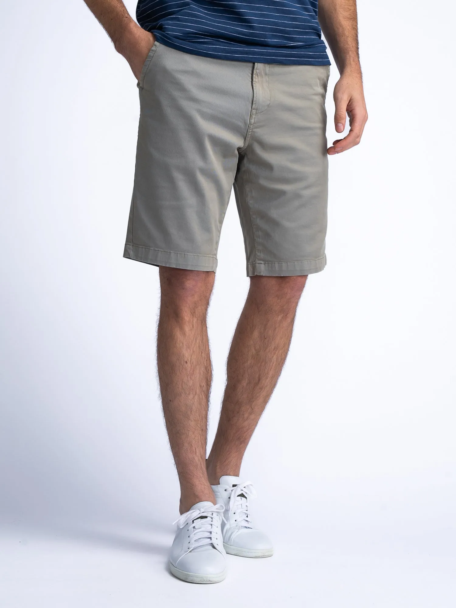 Chino Shorts with Belt Sunlit