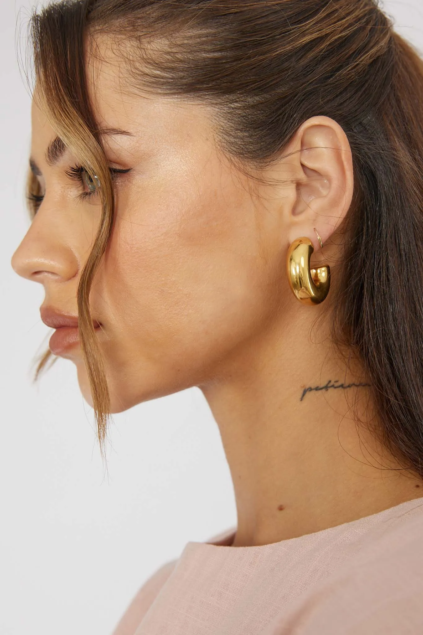 Claro Chunky Hoop Earrings Gold