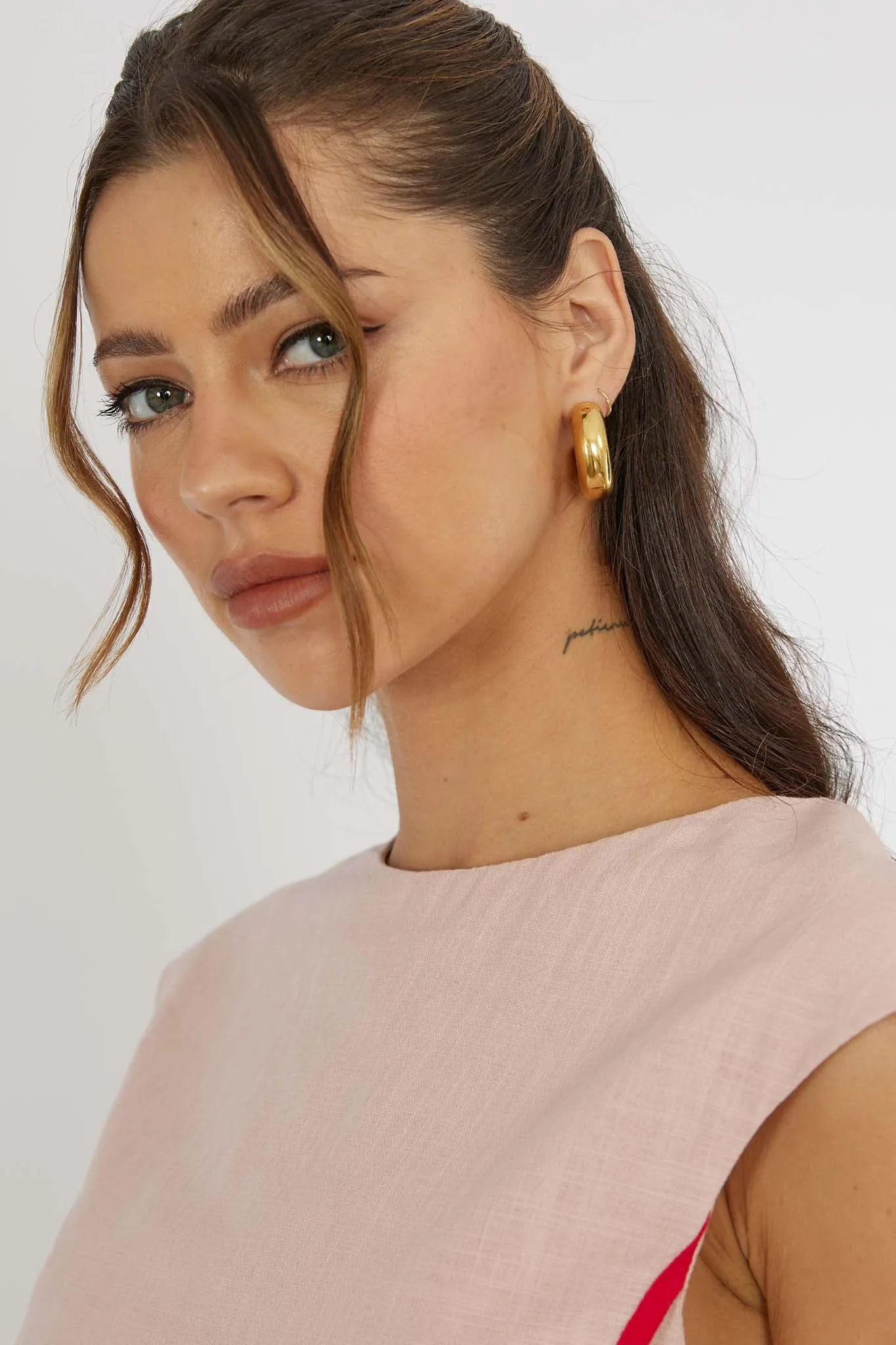 Claro Chunky Hoop Earrings Gold