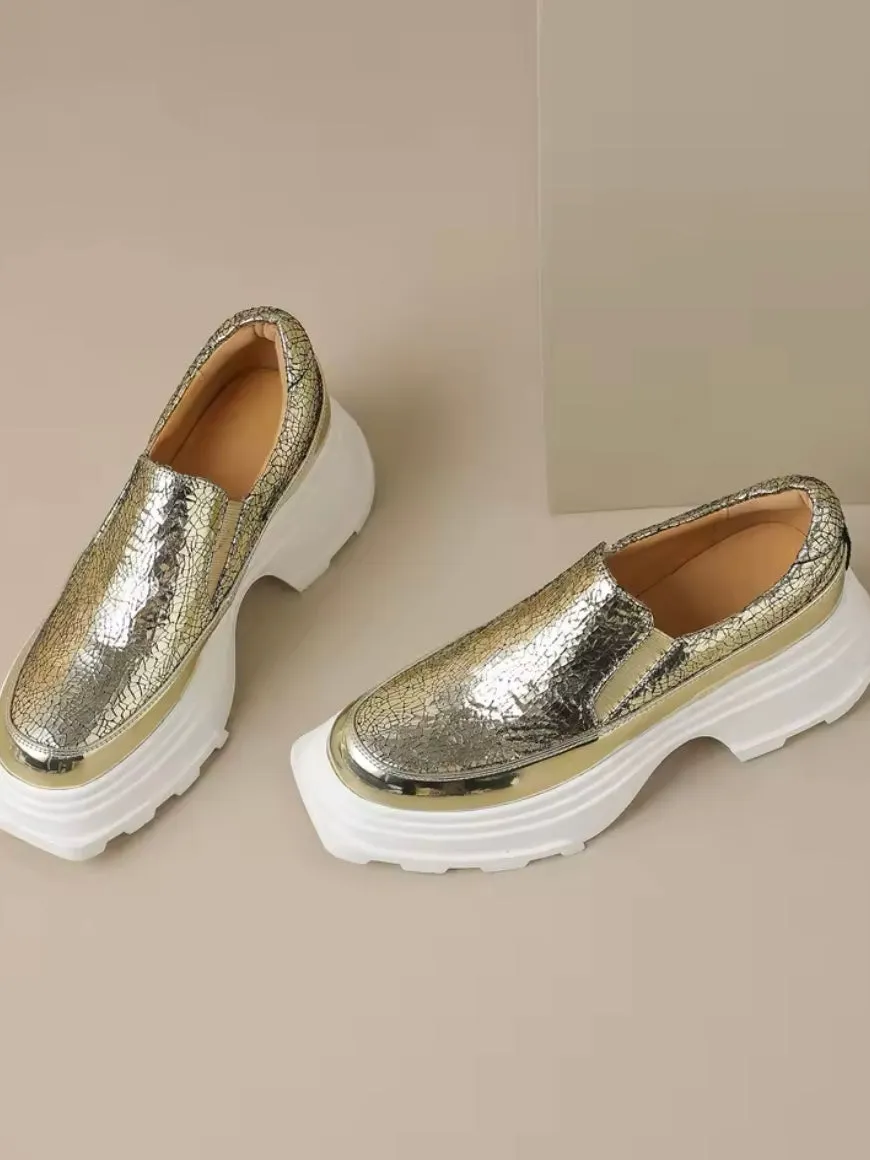 Gold and silver platforms slip on