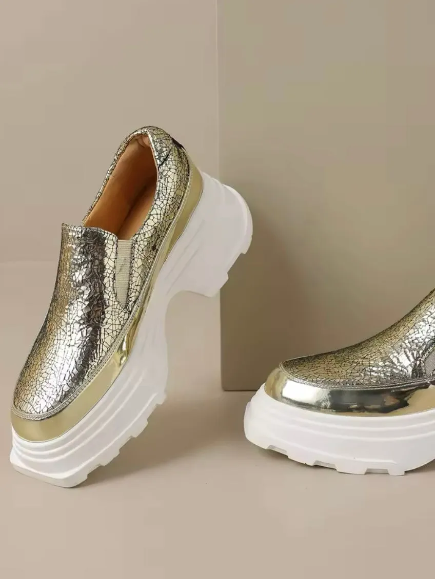 Gold and silver platforms slip on