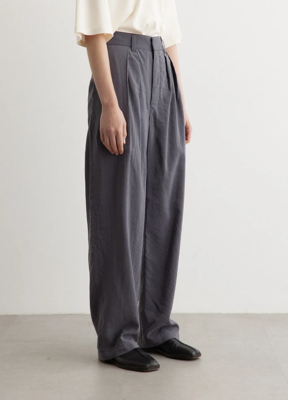 Soft Pleated Pants