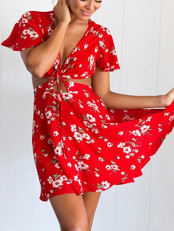 Wholesale Red V-Neck Short Sleeve Floral Print Backless Casual Dresses