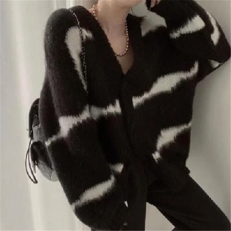 Women Loose Striped Sweaters Loose V-neck Long Sleeve Knitting Cardigan Jacket